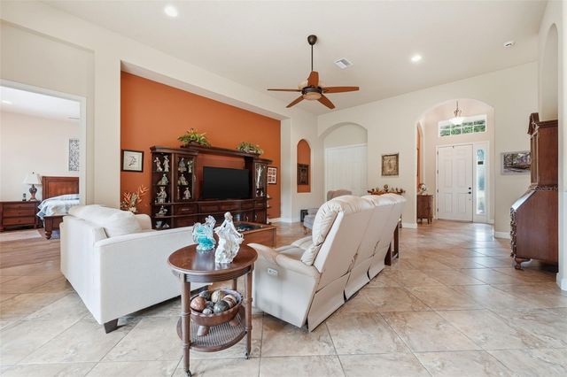 1910 N EAGLE CHASE DRIVE, Hernando, FL 34442
