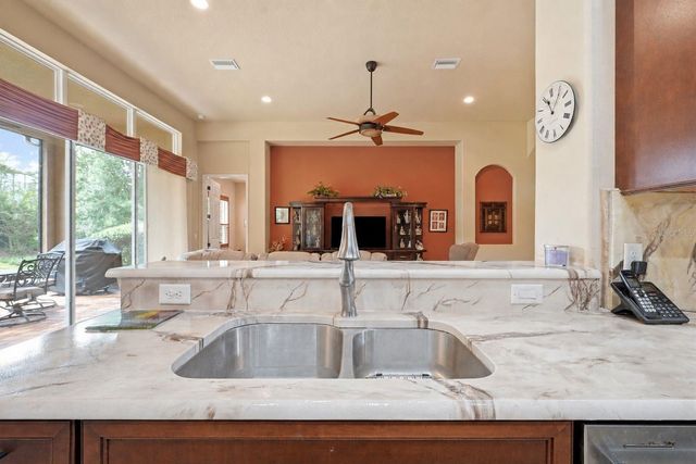 1910 N EAGLE CHASE DRIVE, Hernando, FL 34442