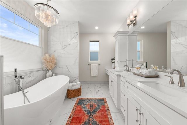 15921 W Four Mound Rd, Nine Mile Falls, WA 99026