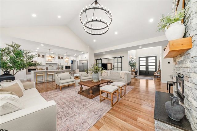 15921 W Four Mound Rd, Nine Mile Falls, WA 99026