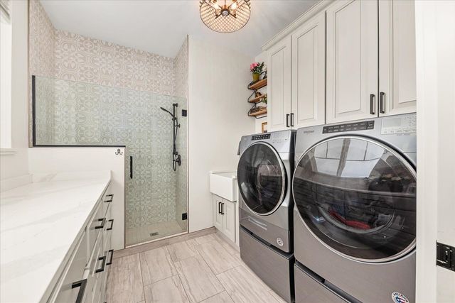 15921 W Four Mound Rd, Nine Mile Falls, WA 99026