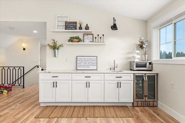 15921 W Four Mound Rd, Nine Mile Falls, WA 99026