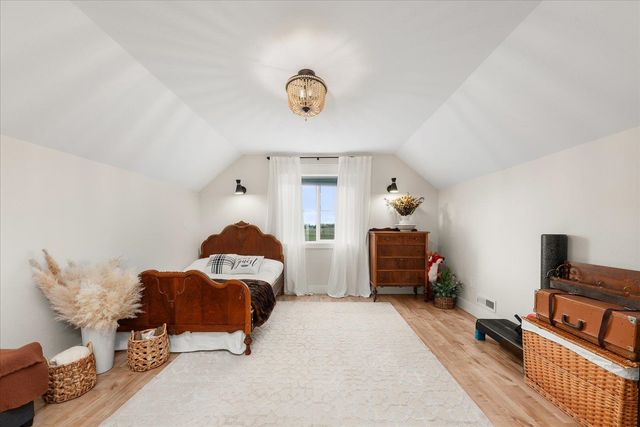 15921 W Four Mound Rd, Nine Mile Falls, WA 99026