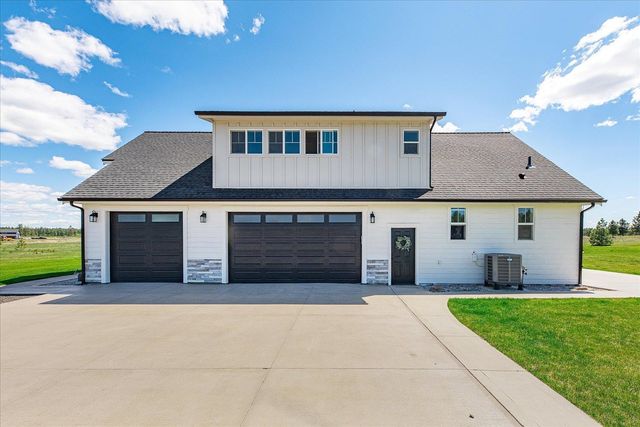 15921 W Four Mound Rd, Nine Mile Falls, WA 99026