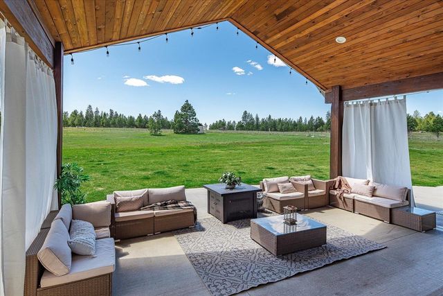 15921 W Four Mound Rd, Nine Mile Falls, WA 99026