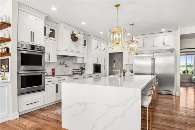 15921 W Four Mound Rd, Nine Mile Falls, WA 99026