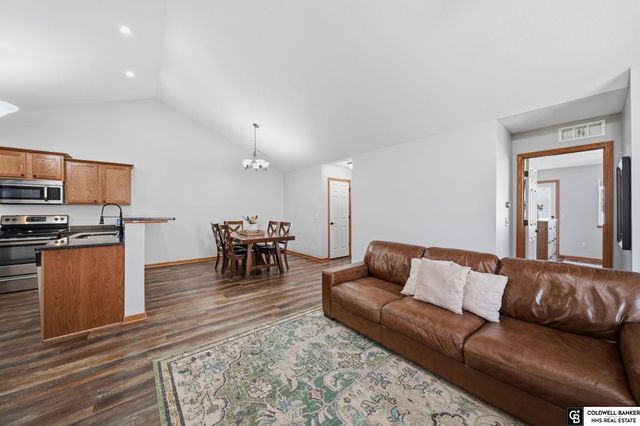 3229 N 89 Street, Lincoln, NE 68507