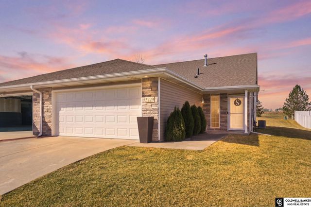 3229 N 89 Street, Lincoln, NE 68507