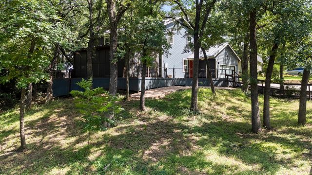 330 Rockland Drive, Highland Village, TX 75077