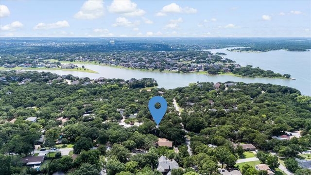 330 Rockland Drive, Highland Village, TX 75077