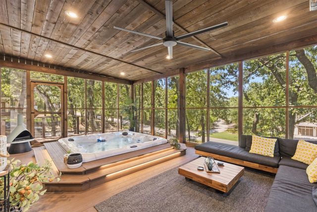 330 Rockland Drive, Highland Village, TX 75077
