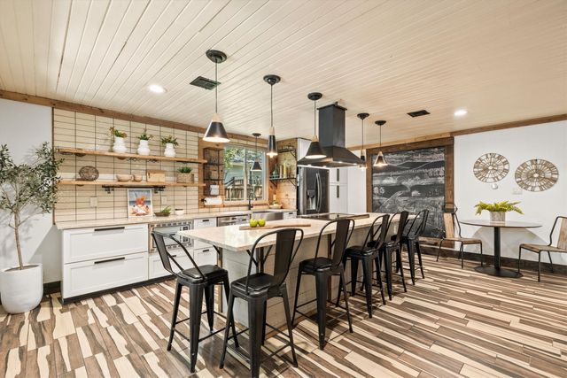 330 Rockland Drive, Highland Village, TX 75077