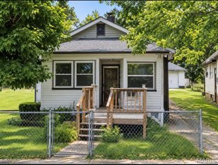 2139 Market Avenue, East St Louis, IL 62207