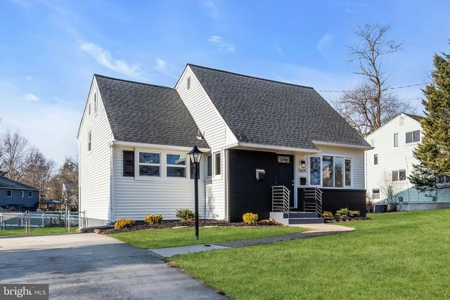 1605 N BOWLING GREEN DR, Cherry Hill, NJ 08003