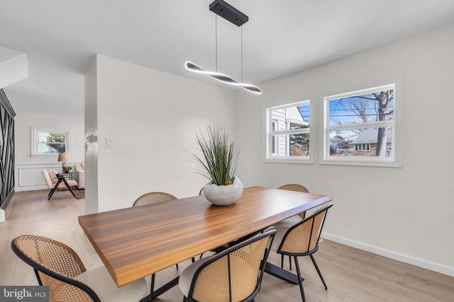 1605 N BOWLING GREEN DR, Cherry Hill, NJ 08003