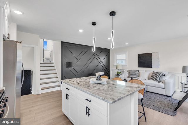 1605 N BOWLING GREEN DR, Cherry Hill, NJ 08003