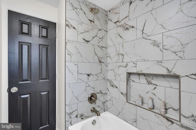 1605 N BOWLING GREEN DR, Cherry Hill, NJ 08003