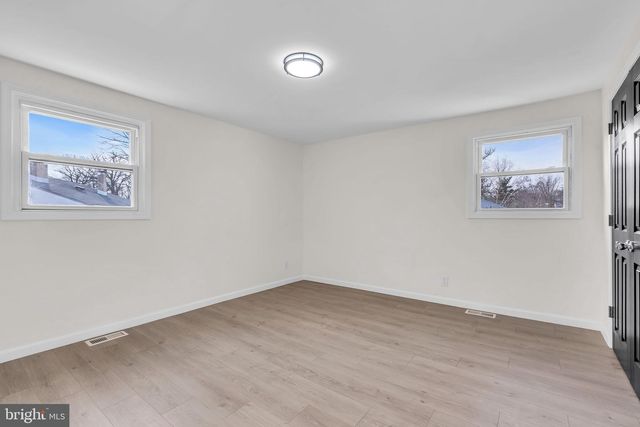 1605 N BOWLING GREEN DR, Cherry Hill, NJ 08003