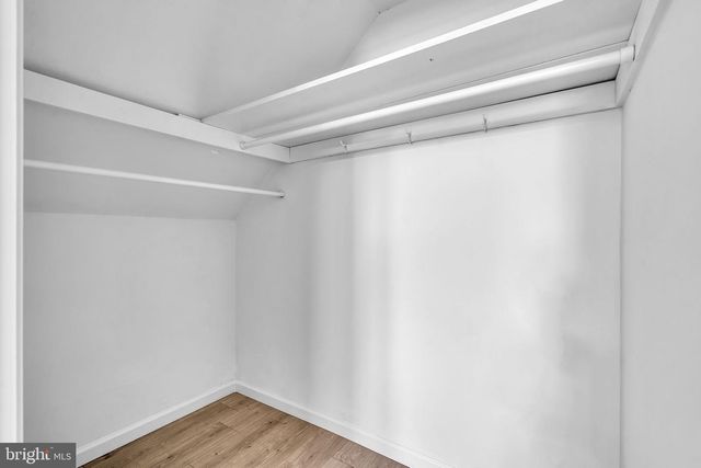 1605 N BOWLING GREEN DR, Cherry Hill, NJ 08003