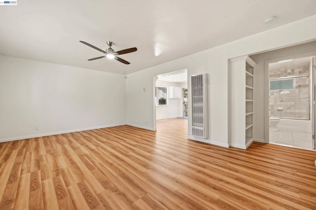10160 Crow Canyon Rd, Castro Valley, CA 94552
