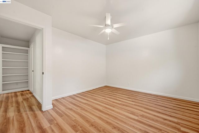 10160 Crow Canyon Rd, Castro Valley, CA 94552