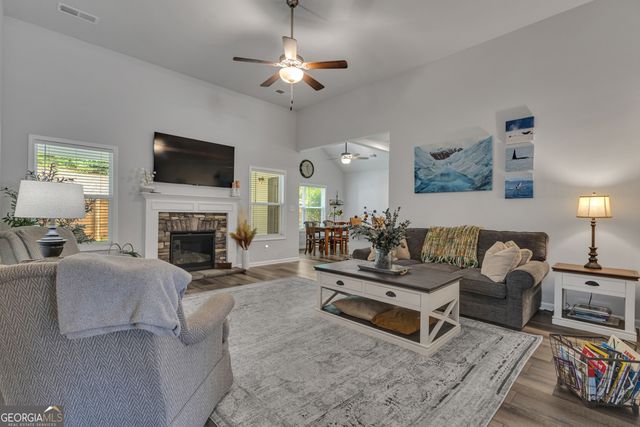 210 Southridge, Senoia, GA 30276