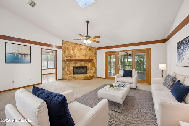 786 SWISS OAKS Court, St. Johns, FL 32259