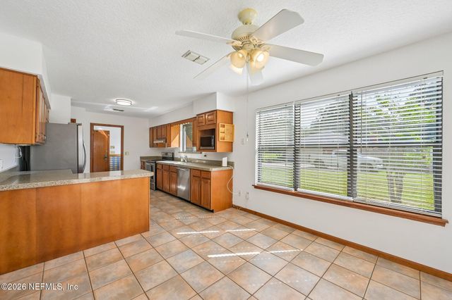 786 SWISS OAKS Court, St. Johns, FL 32259
