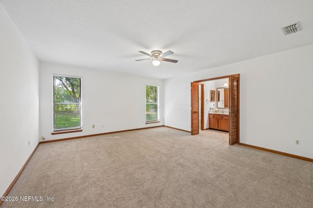 786 SWISS OAKS Court, St. Johns, FL 32259