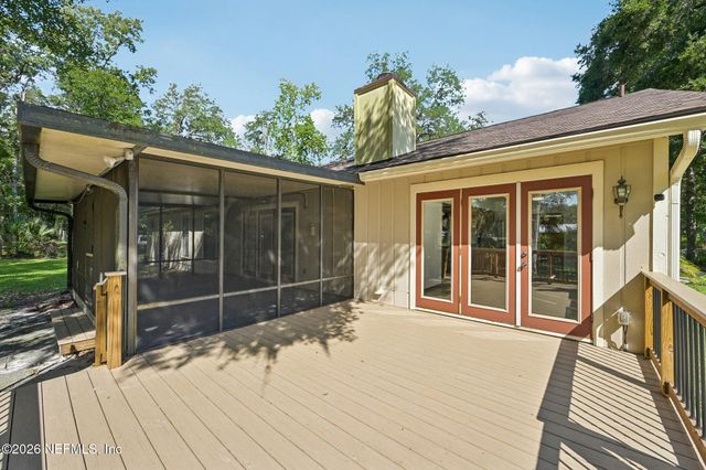 786 SWISS OAKS Court, St. Johns, FL 32259