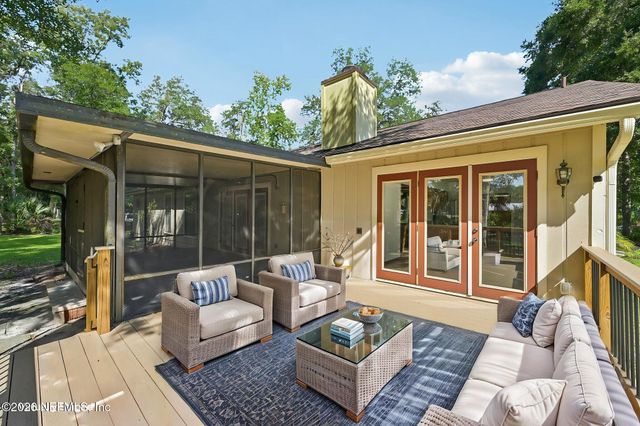 786 SWISS OAKS Court, St. Johns, FL 32259