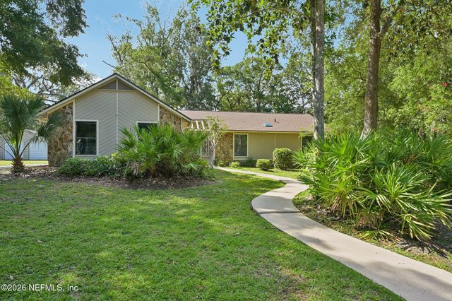 786 SWISS OAKS Court, St. Johns, FL 32259