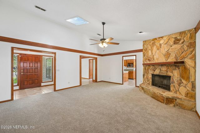 786 SWISS OAKS Court, St. Johns, FL 32259
