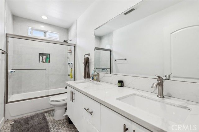 2806 Cudahy Street, Huntington Park, CA 90255