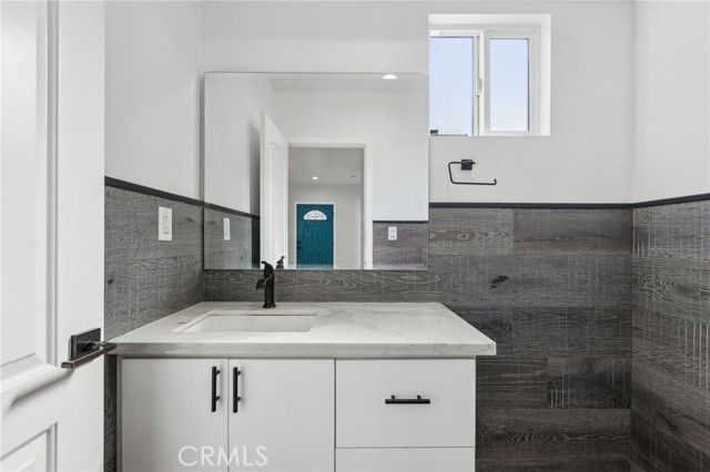 2806 Cudahy Street, Huntington Park, CA 90255