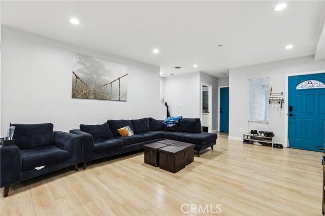 2806 Cudahy Street, Huntington Park, CA 90255