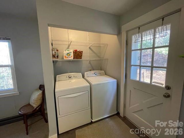 95 Walker Cove Road, Black Mountain, NC 28711