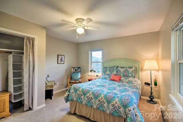 95 Walker Cove Road, Black Mountain, NC 28711