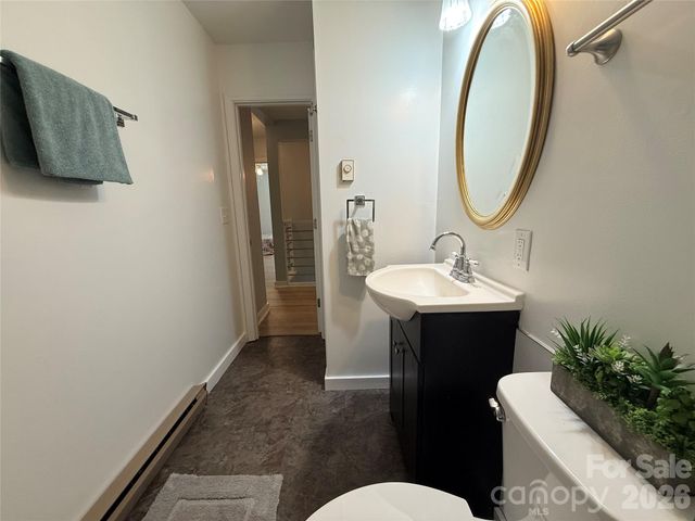 95 Walker Cove Road, Black Mountain, NC 28711