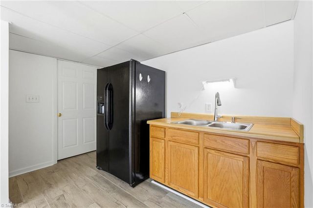 2760 Edinberg Drive, Winston-salem, NC 27103