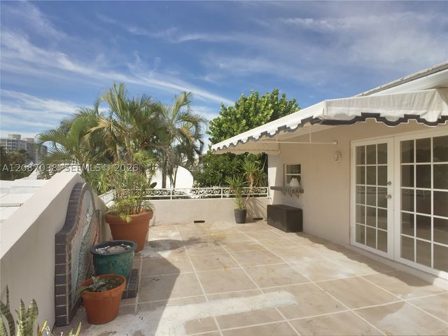1025 Langer Way 5, Delray Beach, FL 33483