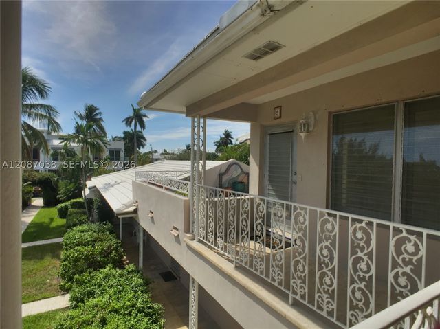 1025 Langer Way 5, Delray Beach, FL 33483