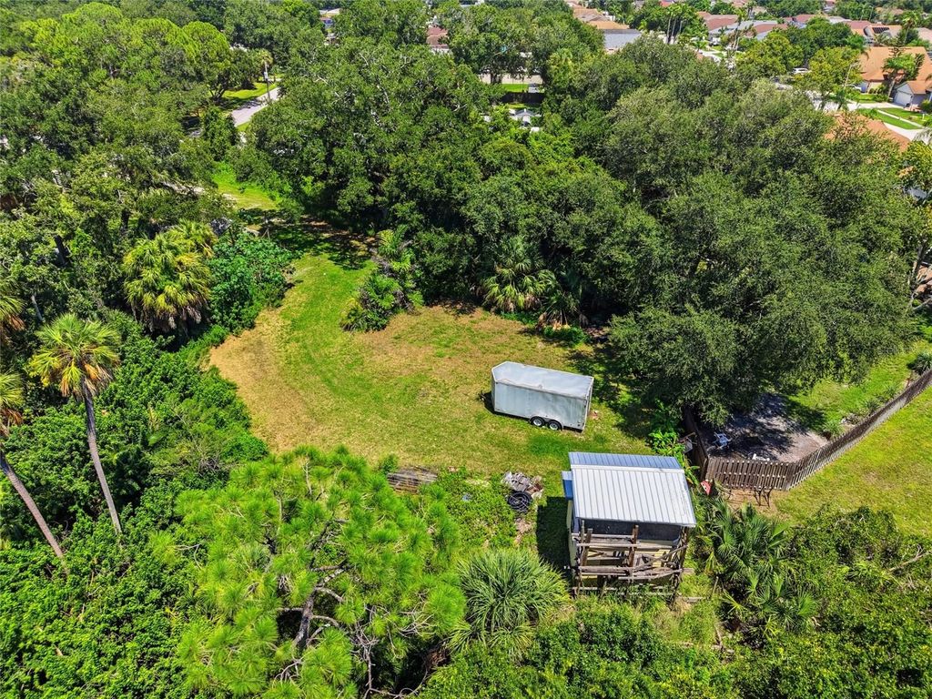 Image 2 of property listing at 6750 E CREEK, Tampa, FL 33615