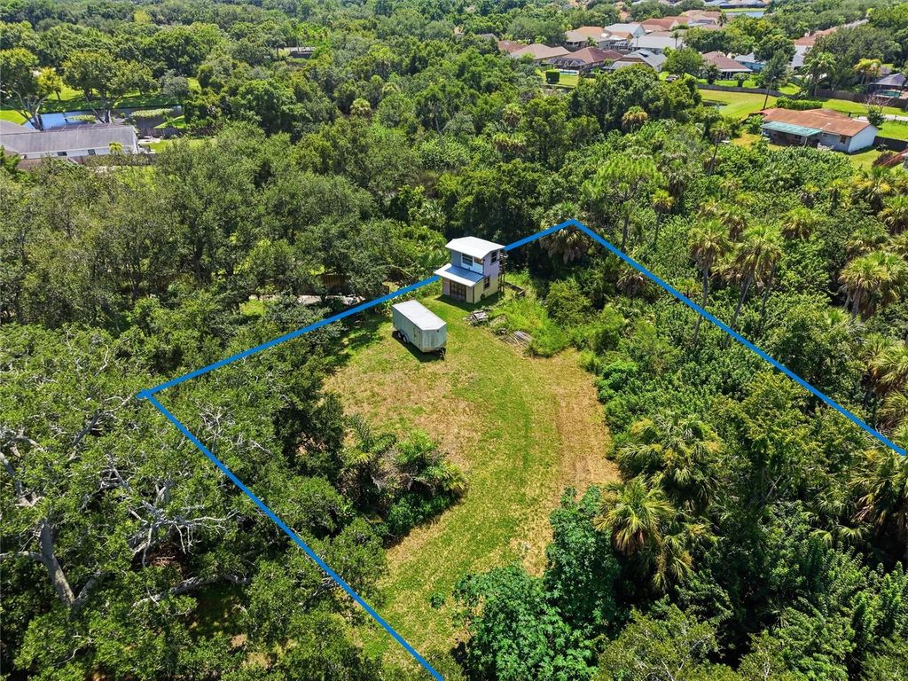 Image 18 of property listing at 6750 E CREEK, Tampa, FL 33615