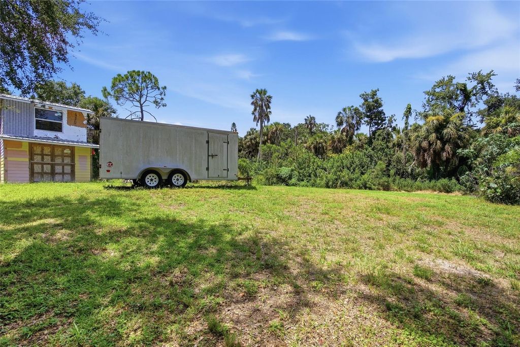 Image 6 of property listing at 6750 E CREEK, Tampa, FL 33615