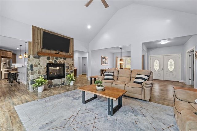 7351 Hidden View Drive, Oak Ridge, NC 27310