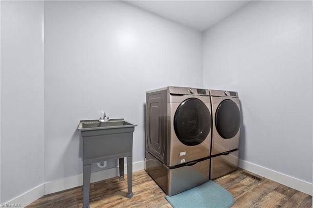 7351 Hidden View Drive, Oak Ridge, NC 27310