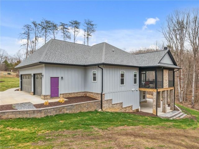 7351 Hidden View Drive, Oak Ridge, NC 27310