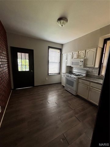4319 S 38th Street, St Louis, MO 63116