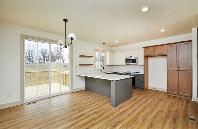 107 Golf View Drive, Osceola, IA 50213